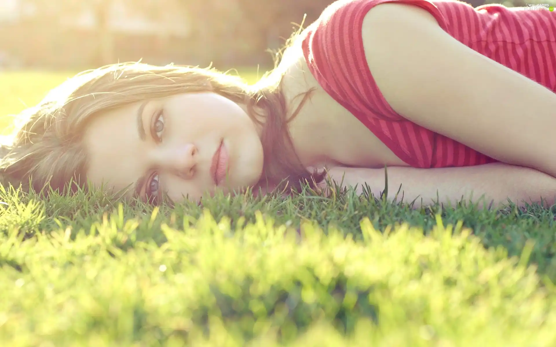 Women, grass, laying